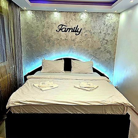 בראשוב Luxury Paul Apartment Green, Private & Accessible מראה חיצוני תמונה